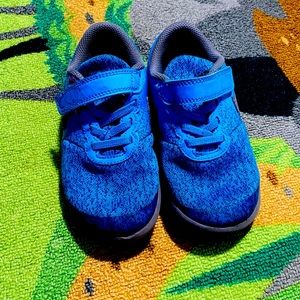 Toddler boys Nike shoes size 12